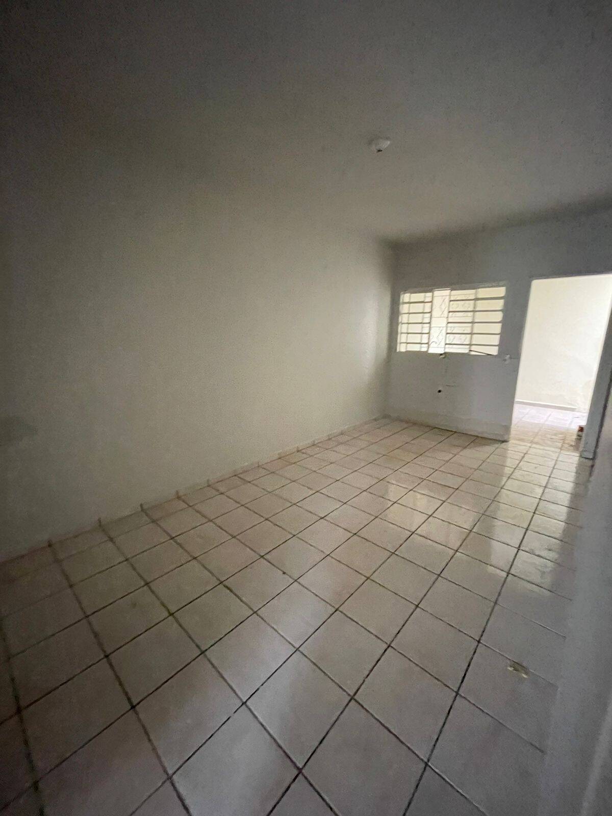 Casa para alugar com 2 quartos, 60m² - Foto 5