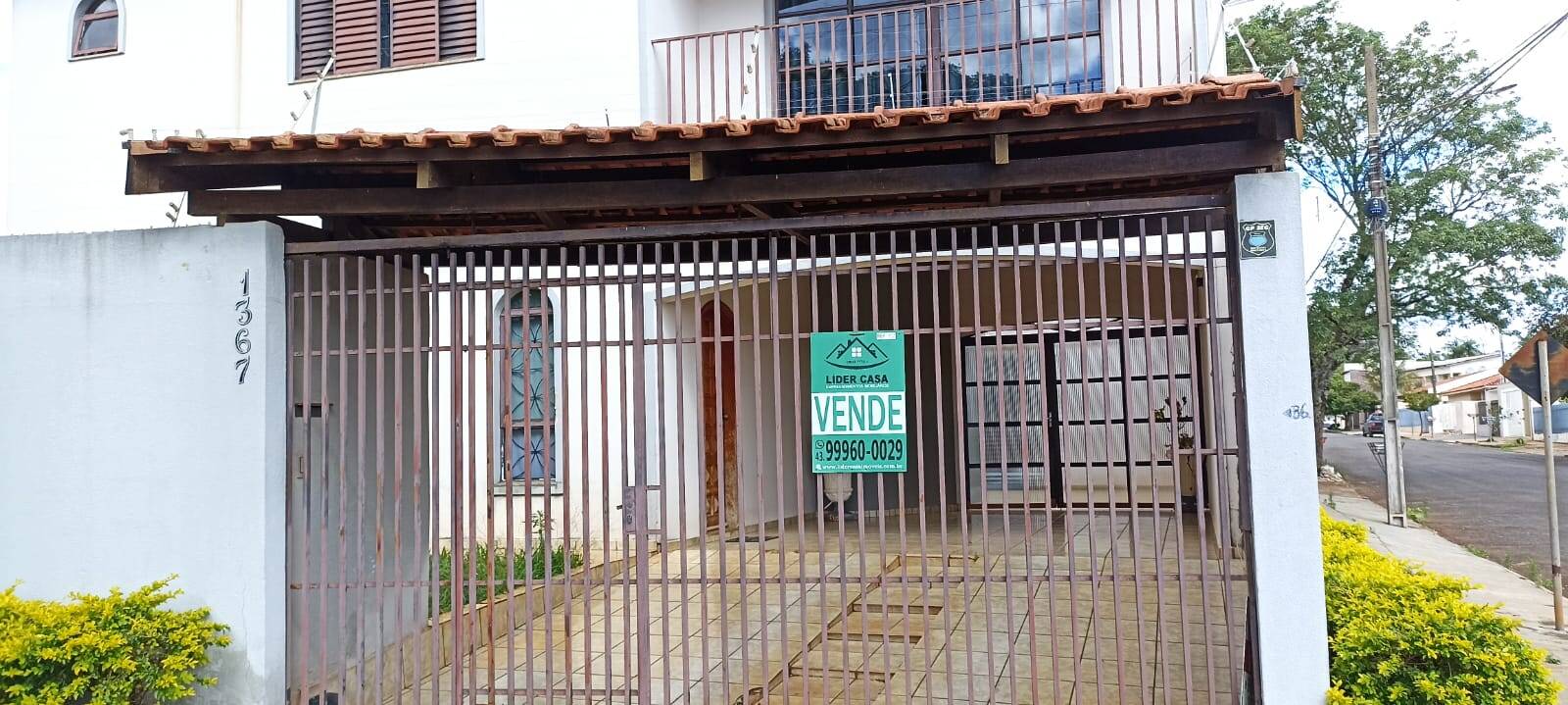 Casa à venda com 2 quartos, 280m² - Foto 2