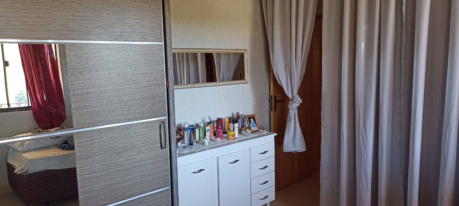 Casa à venda com 5 quartos, 153m² - Foto 15