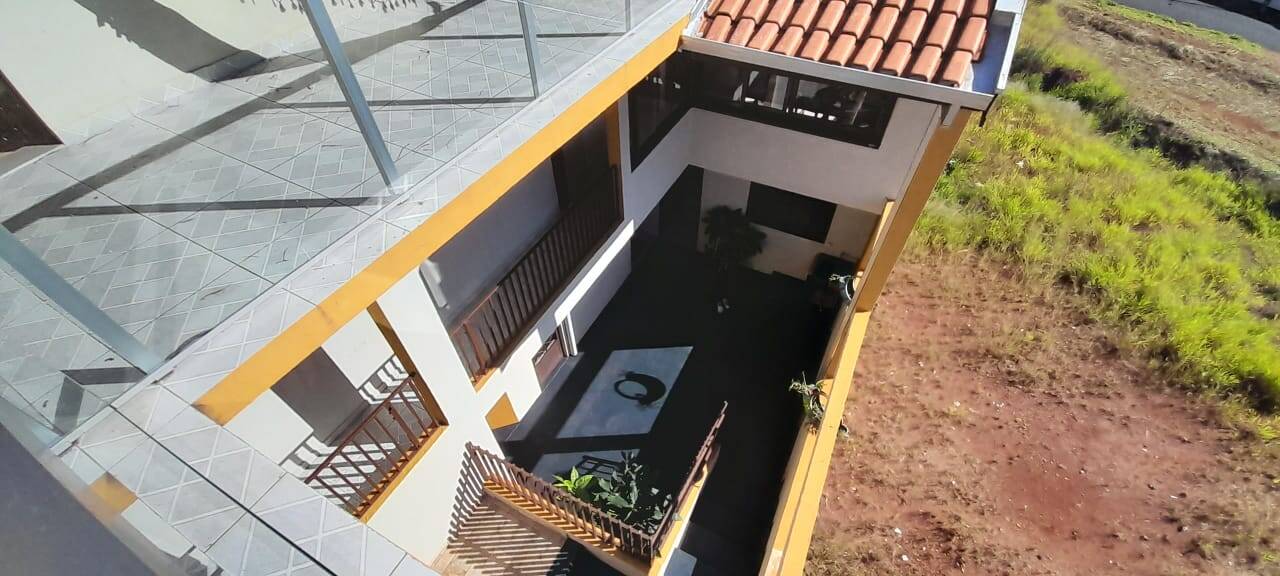 Casa à venda com 5 quartos, 153m² - Foto 32