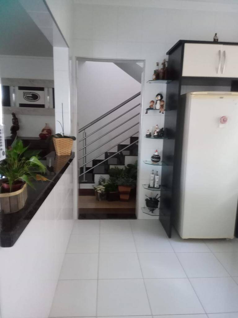 Sobrado à venda com 5 quartos, 263m² - Foto 37