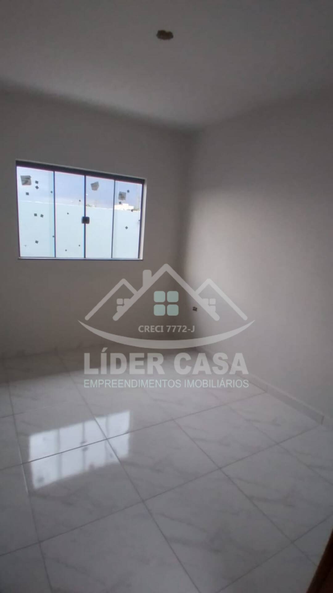 Casa à venda com 3 quartos, 59m² - Foto 11