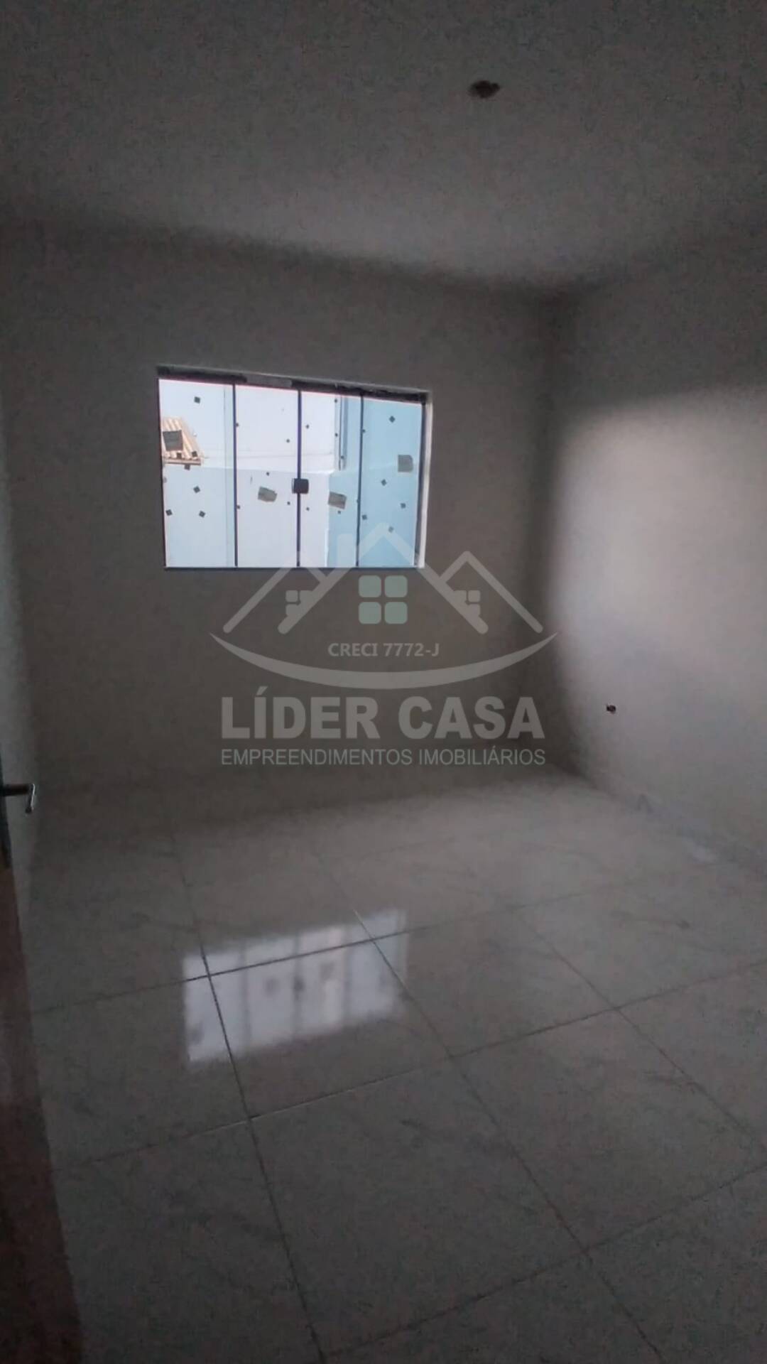 Casa à venda com 2 quartos, 52m² - Foto 8