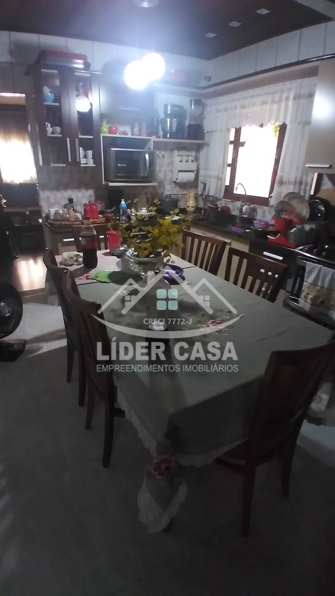 Casa à venda com 3 quartos, 110m² - Foto 11