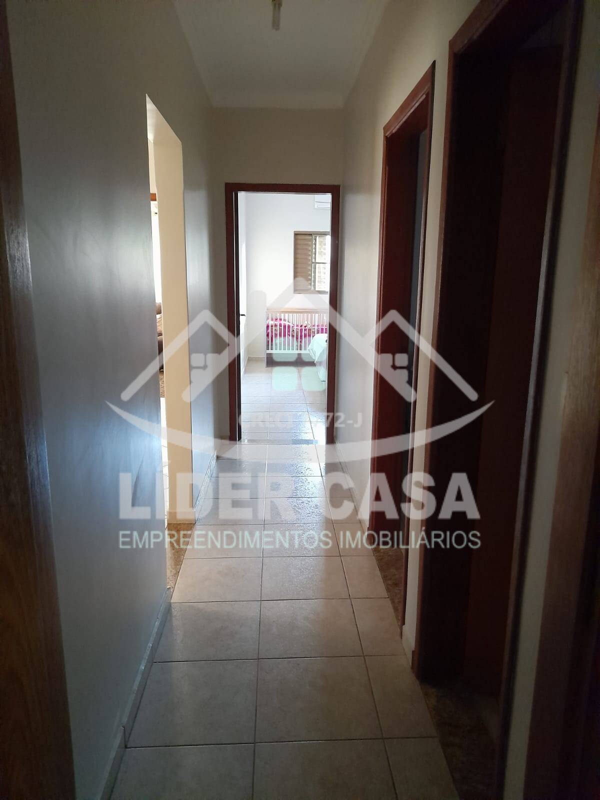 Casa à venda com 3 quartos, 155m² - Foto 4