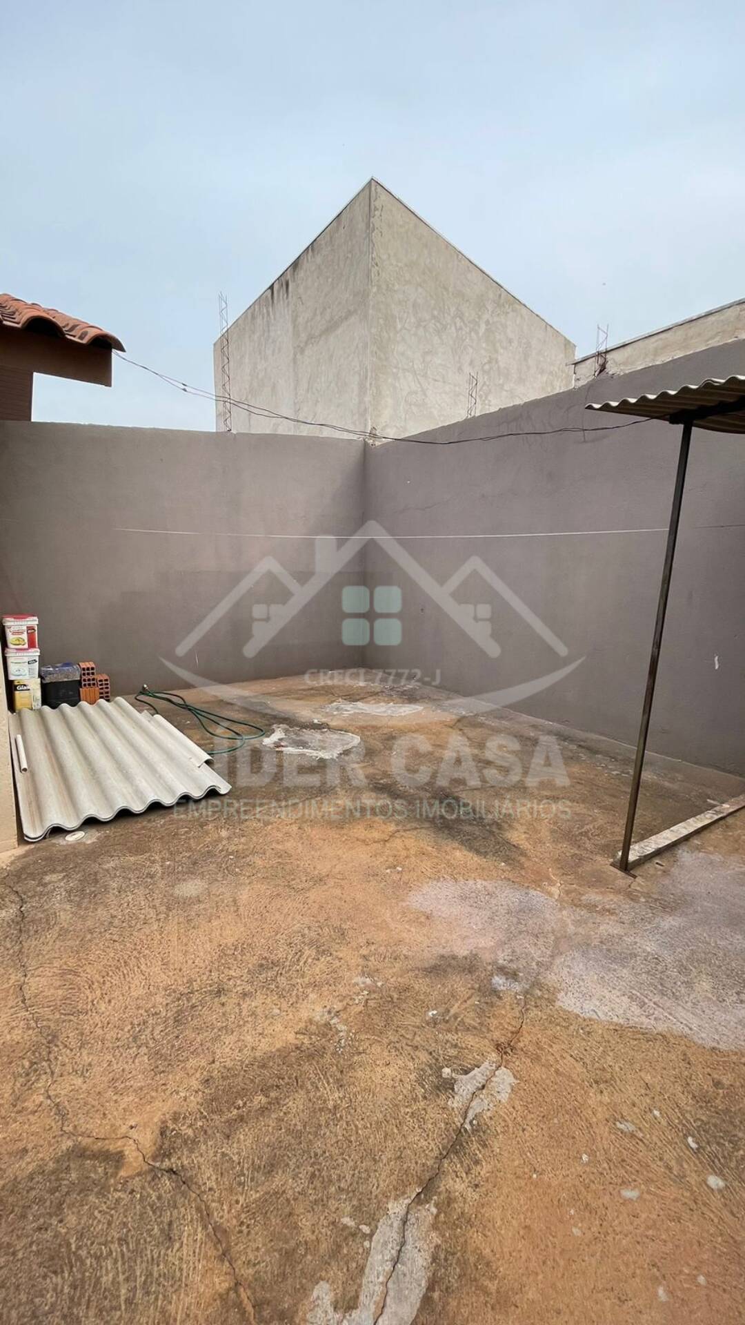 Casa à venda com 2 quartos, 40m² - Foto 4