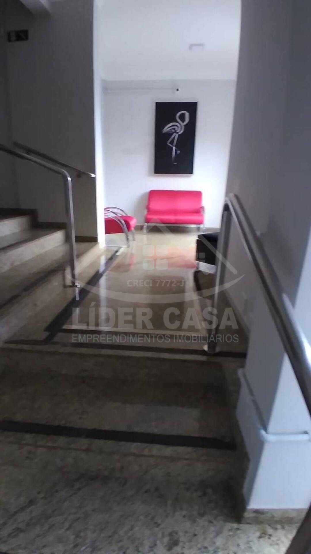 Apartamento à venda com 3 quartos, 153m² - Foto 2