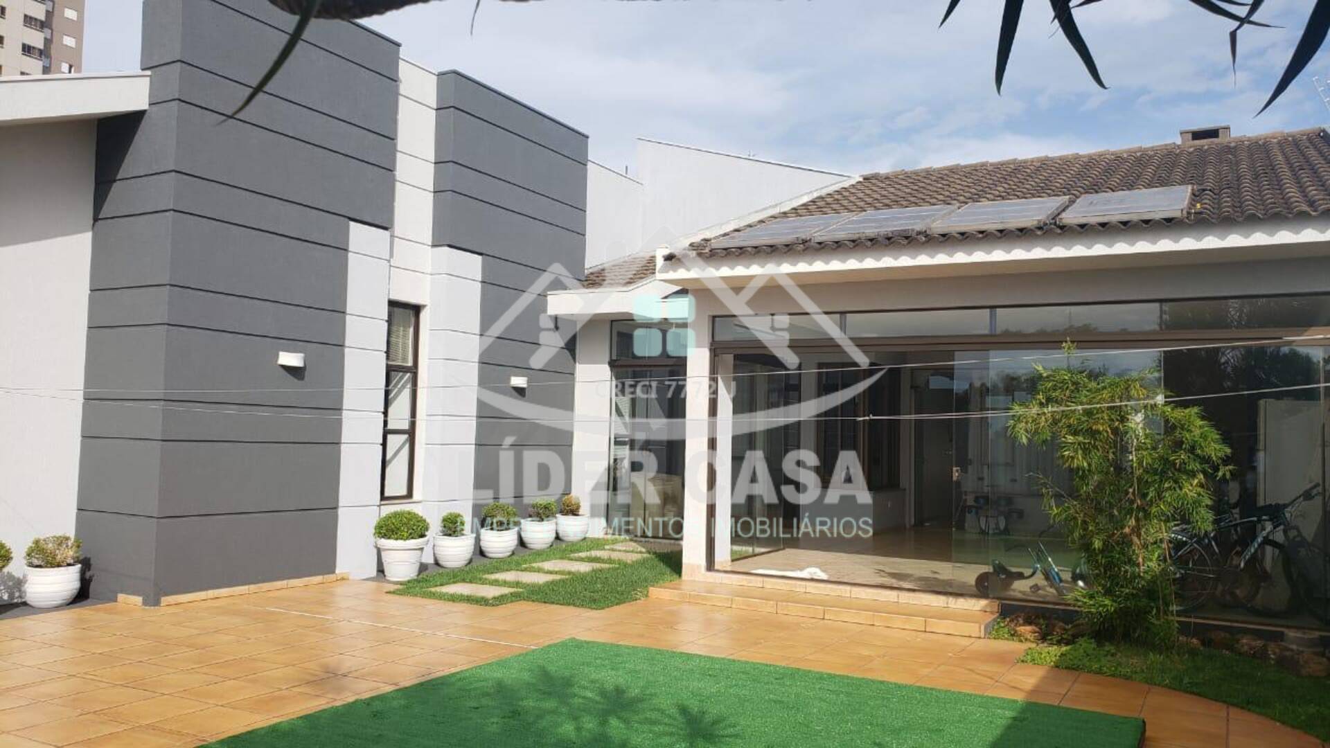 Casa à venda com 3 quartos, 305m² - Foto 40