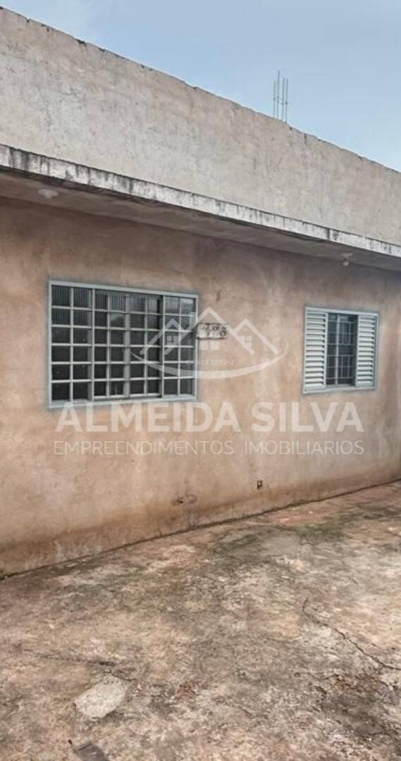 Casa para alugar com 3 quartos, 70m² - Foto 2