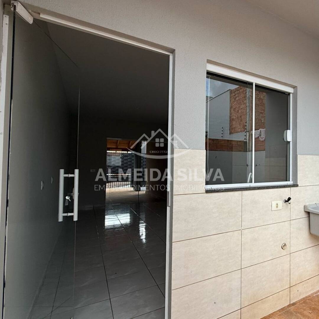 Casa para alugar com 2 quartos, 74m² - Foto 11